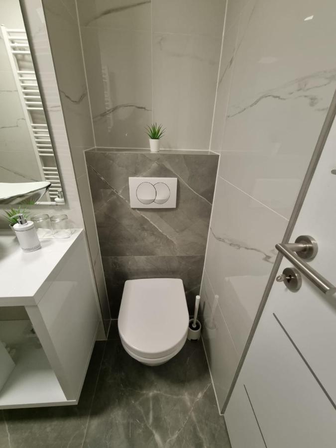 Apartman Simic Apartment Osijek Exterior photo