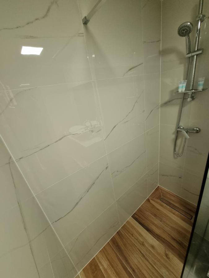 Apartman Simic Apartment Osijek Exterior photo